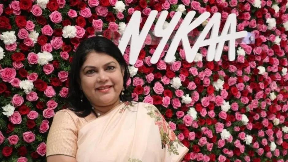 50岁创业，60岁发家，女性创业者纳亚尔和她的印度美妆帝国