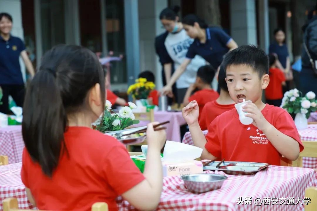 星空寻梦，共赴未来！走进西安交大幼儿园第七届“勇敢者之夜”