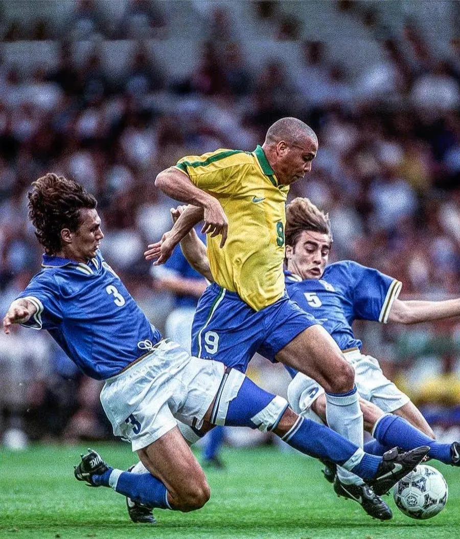 外星人罗纳尔多巅峰时有多可怕,罗纳尔多速度之谜