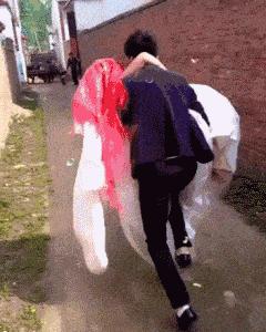 女孩子问我404是什么意思,女孩子说404是什么意思