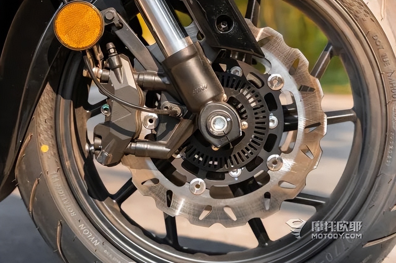 台荣捍卫者tr300t品质如何,台荣捍卫者tr300