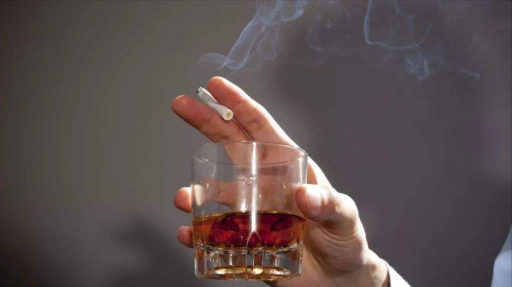 牛津大学：吃鸡或增加3种癌风险？老实说：4种食物确实要少吃