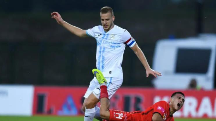 精明的欧联杯冠*队军**：他们签约六名悍将，却只花了200万转会费