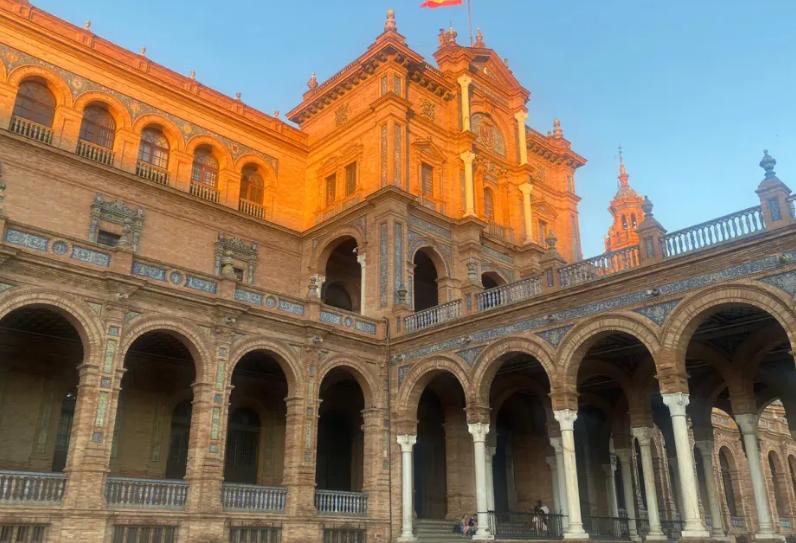 西班牙的建筑文化及其影响,西班牙的著名建筑是什么