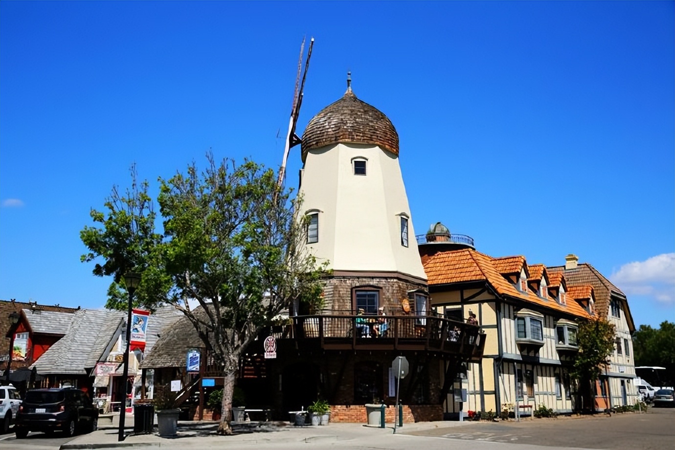 米国漫游录（7）—漫步在丹麦风情小镇索尔万「加州」