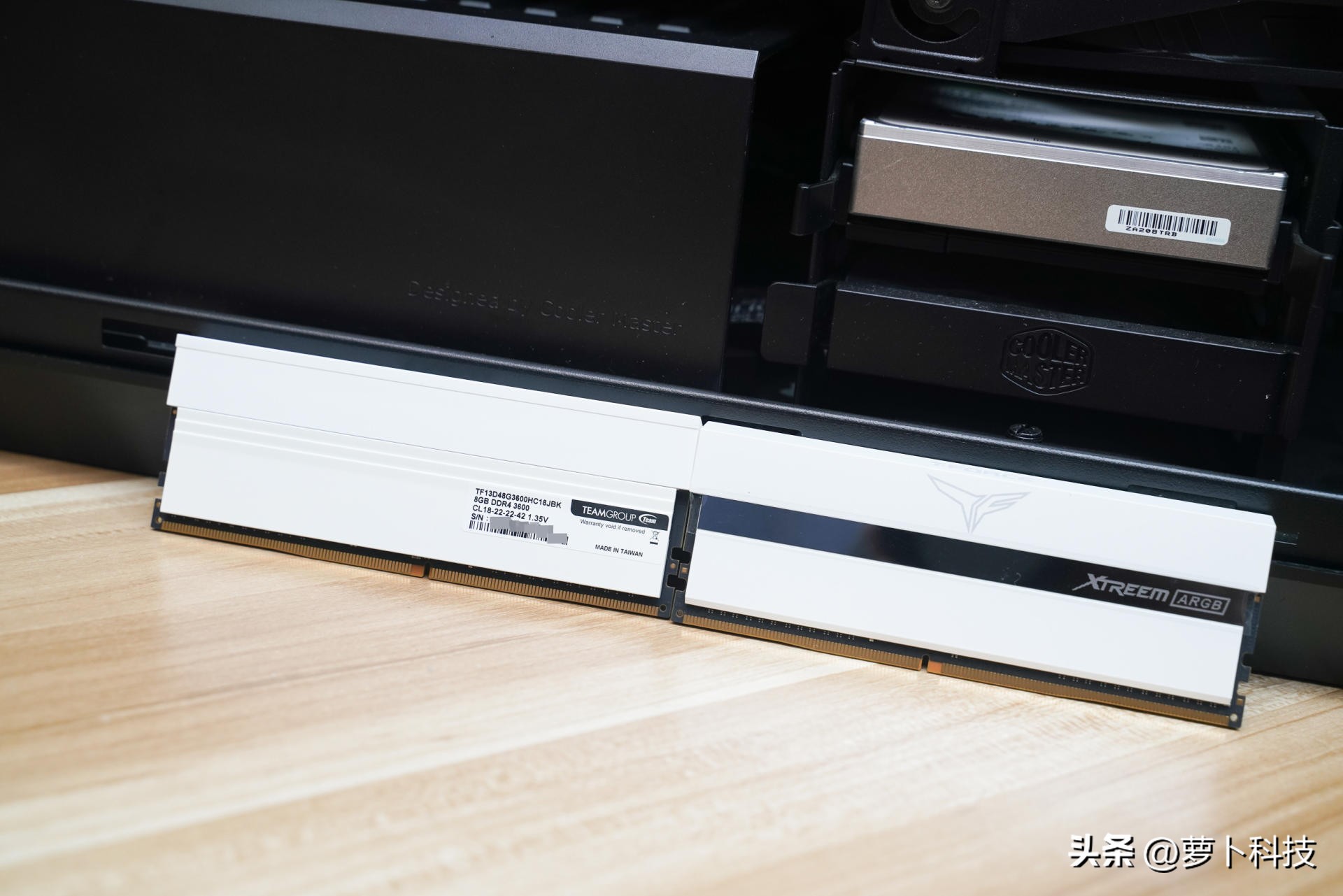 十铨梦境是内存条颜值天花板吗 (十铨梦境16gb电竞马甲灯条评测)