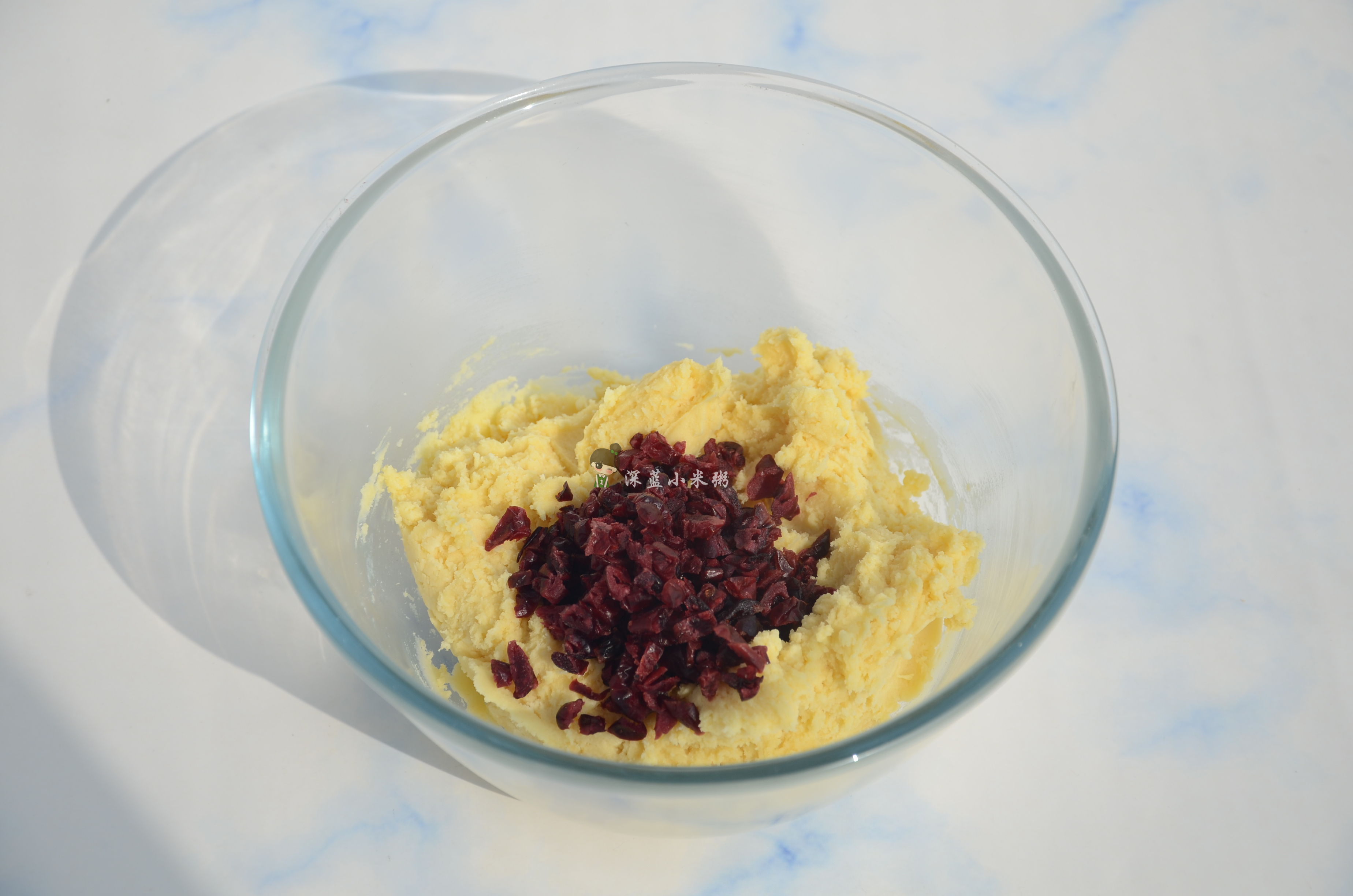 一学就会的蔓越莓曲奇饼干,酥脆简单的蔓越莓饼干