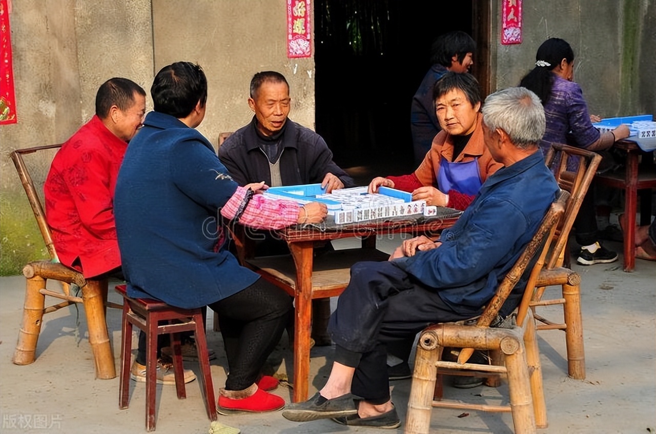 95后小伙回村创业实现营收超千万,负债累累回村创业的视频