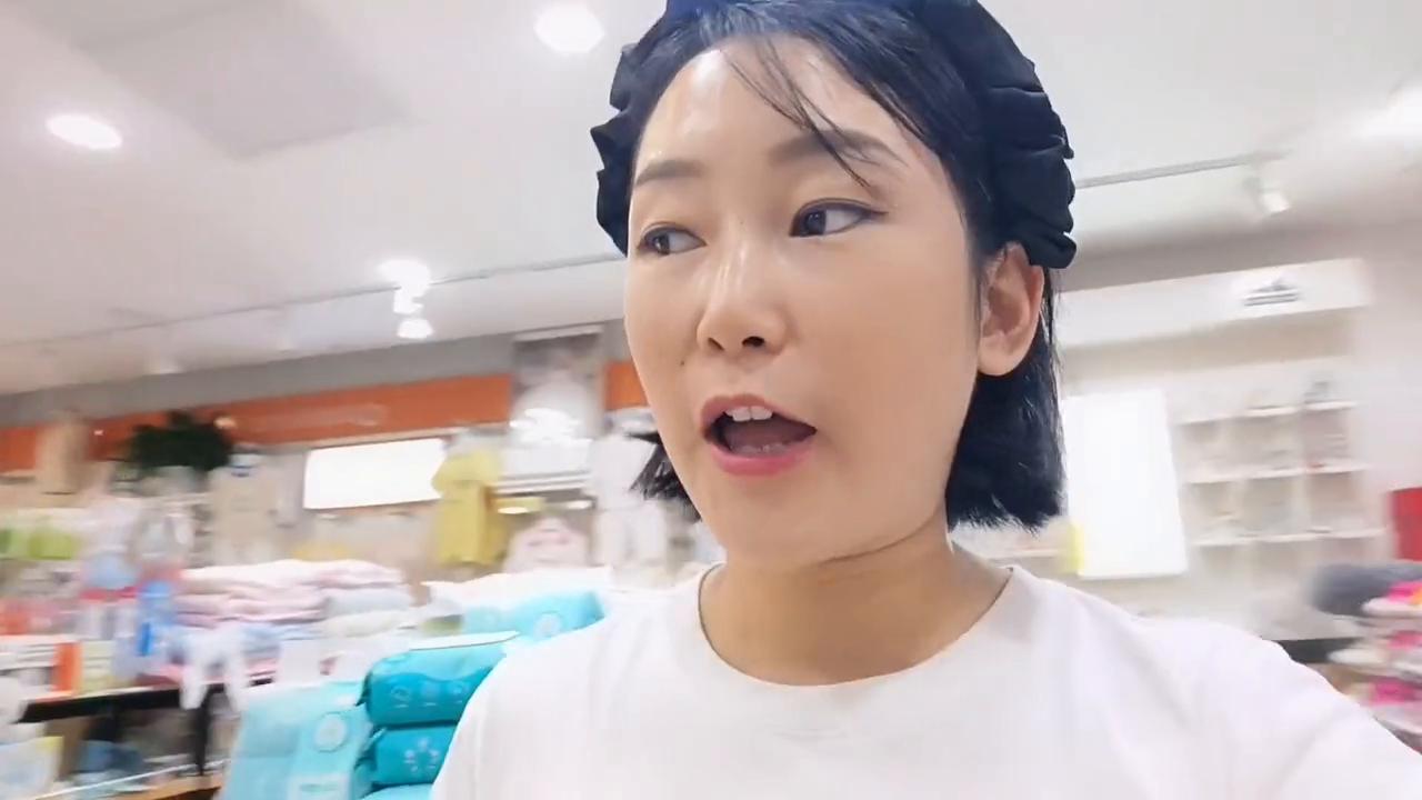 母乳喂养真的不用喂水吗,母乳喂养不用吃d3吗