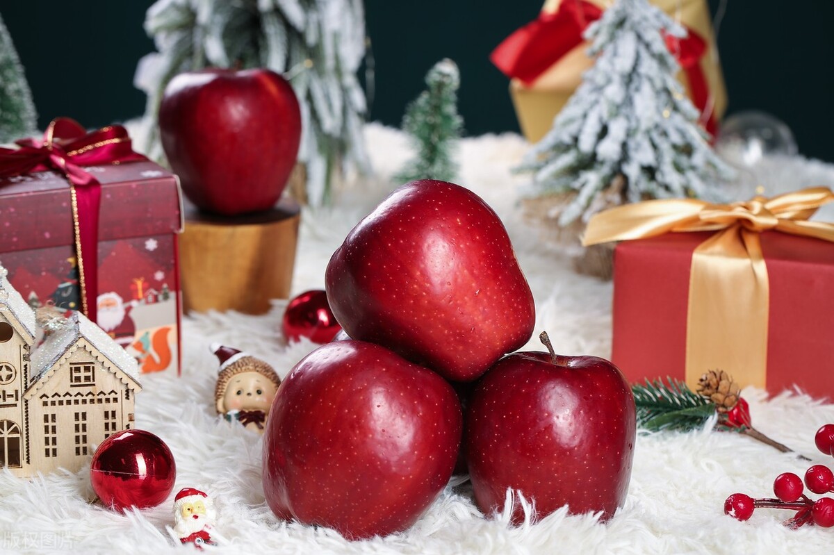 平安夜送哪些礼物,平安夜送什么给女孩子呢