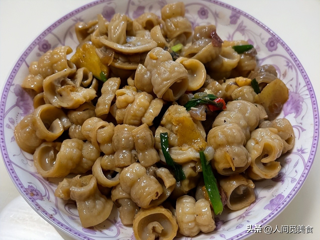 大哥请大家吃饭亲自下厨做饭,浙江大哥做菜