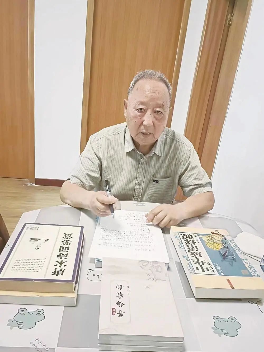 老骥伏枥砥砺奋进,老骥伏枥全诗