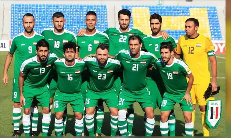 12强国足两场惨败,12强赛国足丢球集锦