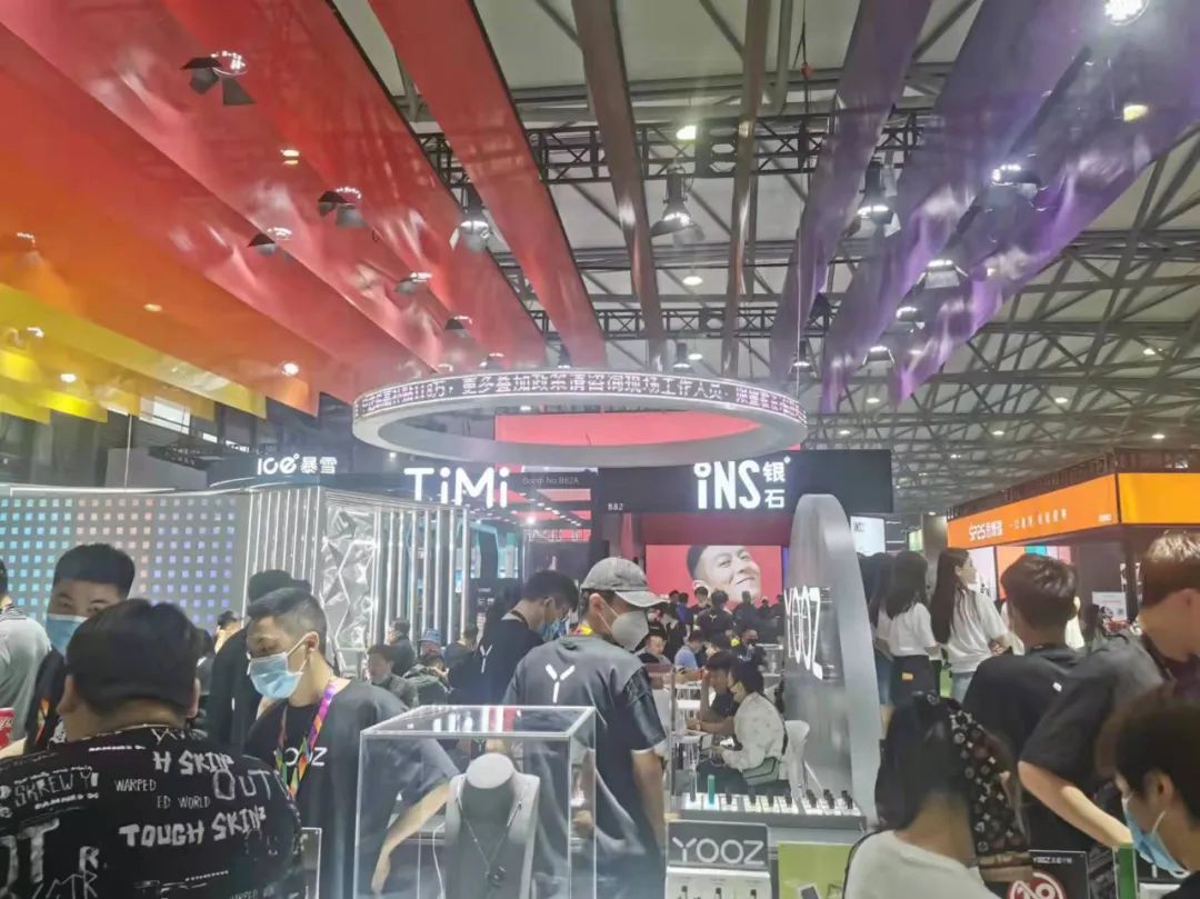 另类中国制造：全球95%*子烟电**中国生产：万宝路输给了“华强北”