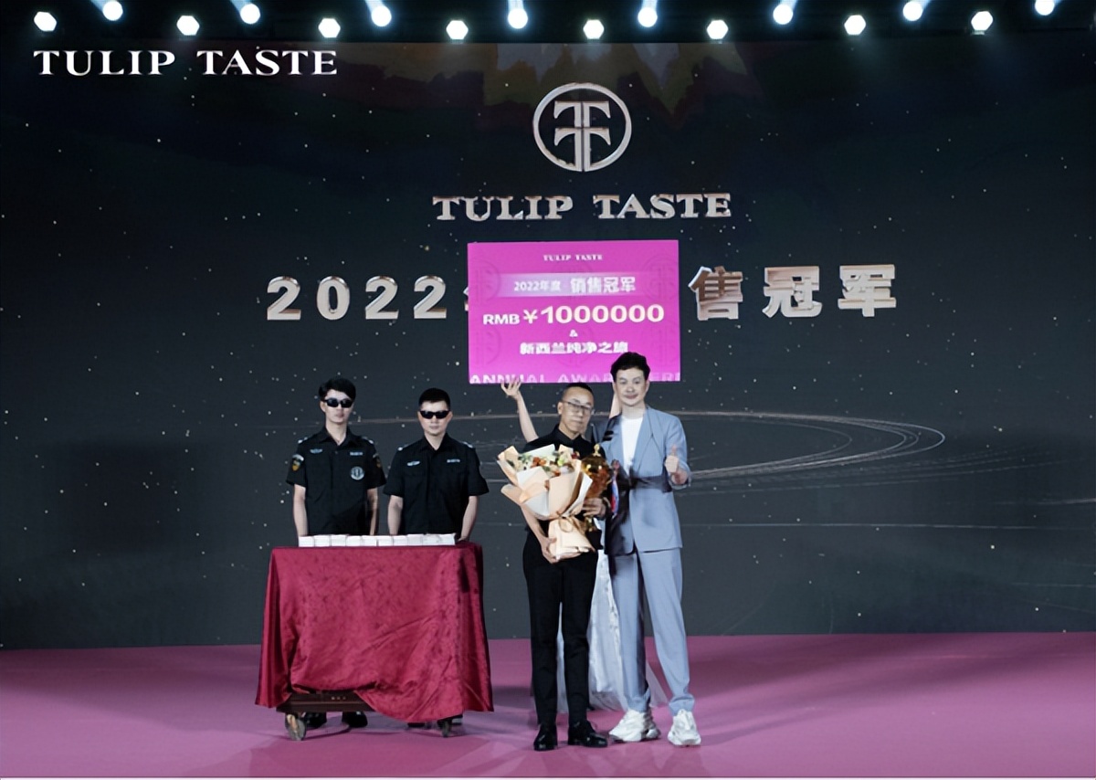 凝聚青春力量奋进新的征程,凝聚青春正能量逐梦扬帆再起航