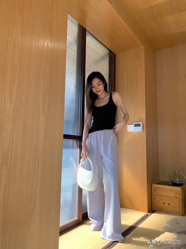 中年女士穿无痕裤好看吗,高腰微喇无痕裤