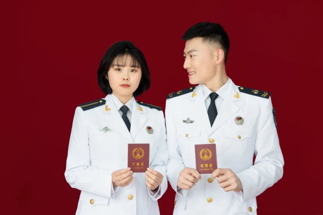 12对战友结婚照，听说看完就脱单……