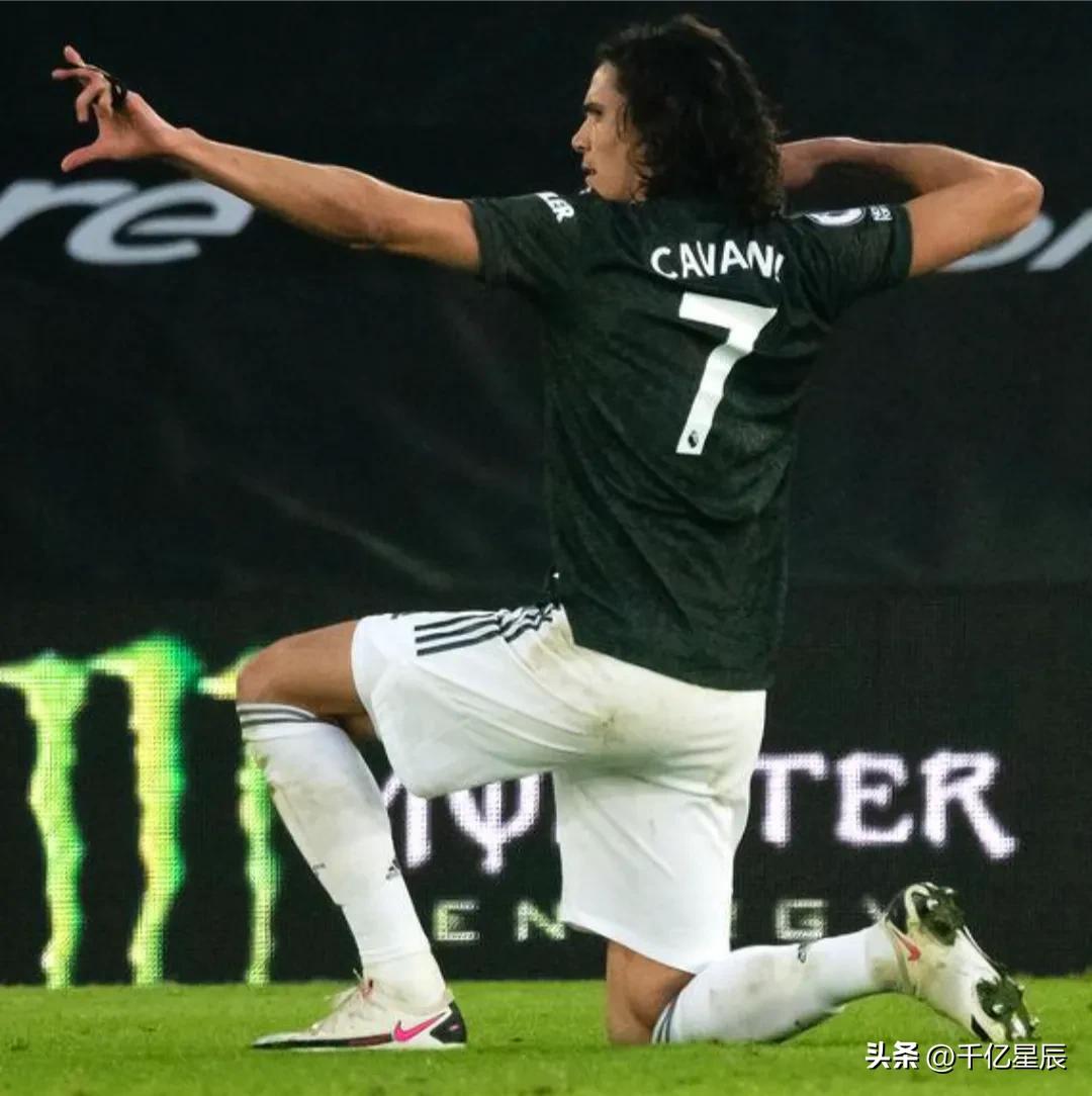 盘点足坛十大不可思议进球,足坛进球庆祝动作推荐