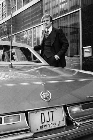 特朗普年轻时的颜值像猫王,特朗普年轻时帅气