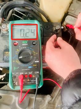 汽车蓄电池需要更换的标准,汽车蓄电池如何更换