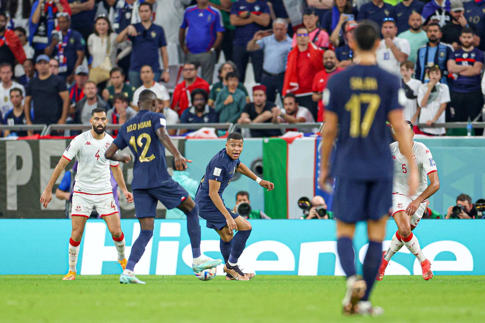 姆巴佩梅开二度致敬库里,姆巴佩梅开二度阿根廷球迷反应