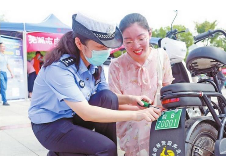 电动车四种车型区别,20万和40多万的电动车有什么区别