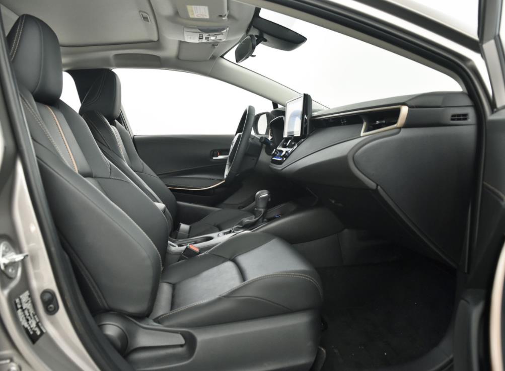 丰田凌尚2.0l尊贵版最新价格,丰田凌尚2.0自吸21款豪华版