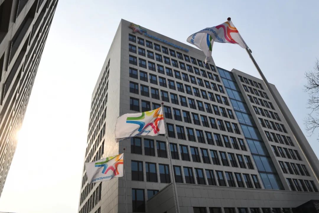 决定要留下美素佳儿后,菲仕兰今天首次亮出最新成绩单