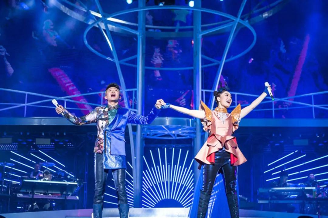 凤凰传奇这几年唱火的歌,凤凰传奇唱的歌到底有多好