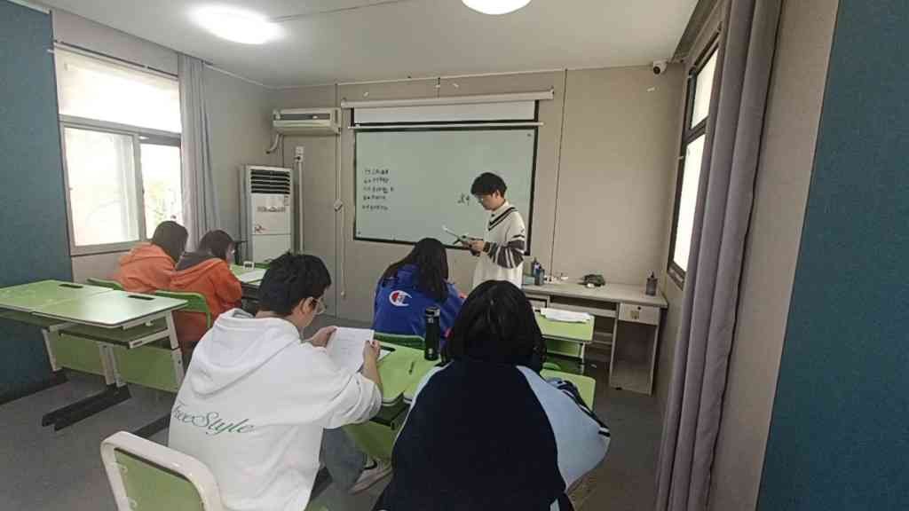 武汉高三复读学校及费用,武汉高考复读培训哪个学校好