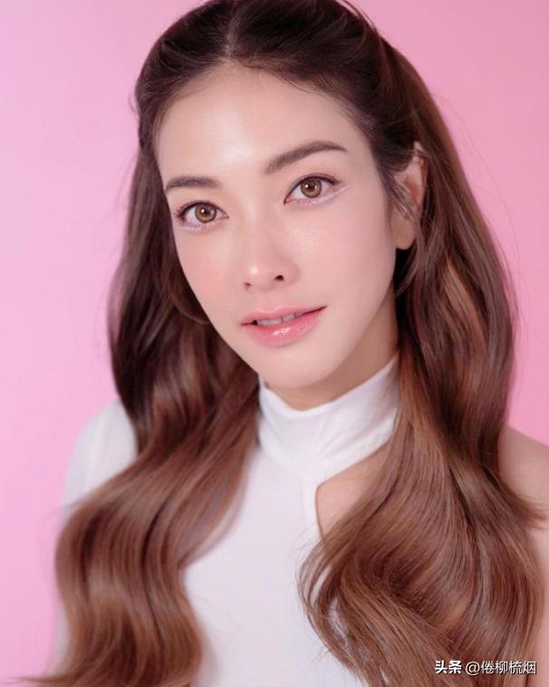 Pang透露与亿万富豪老公的生活细节:也会爆买,也要低调