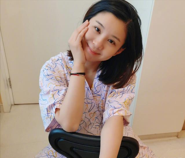 辣妈少女李小萌：二胎喜获小王子，30天月子中心花费40万