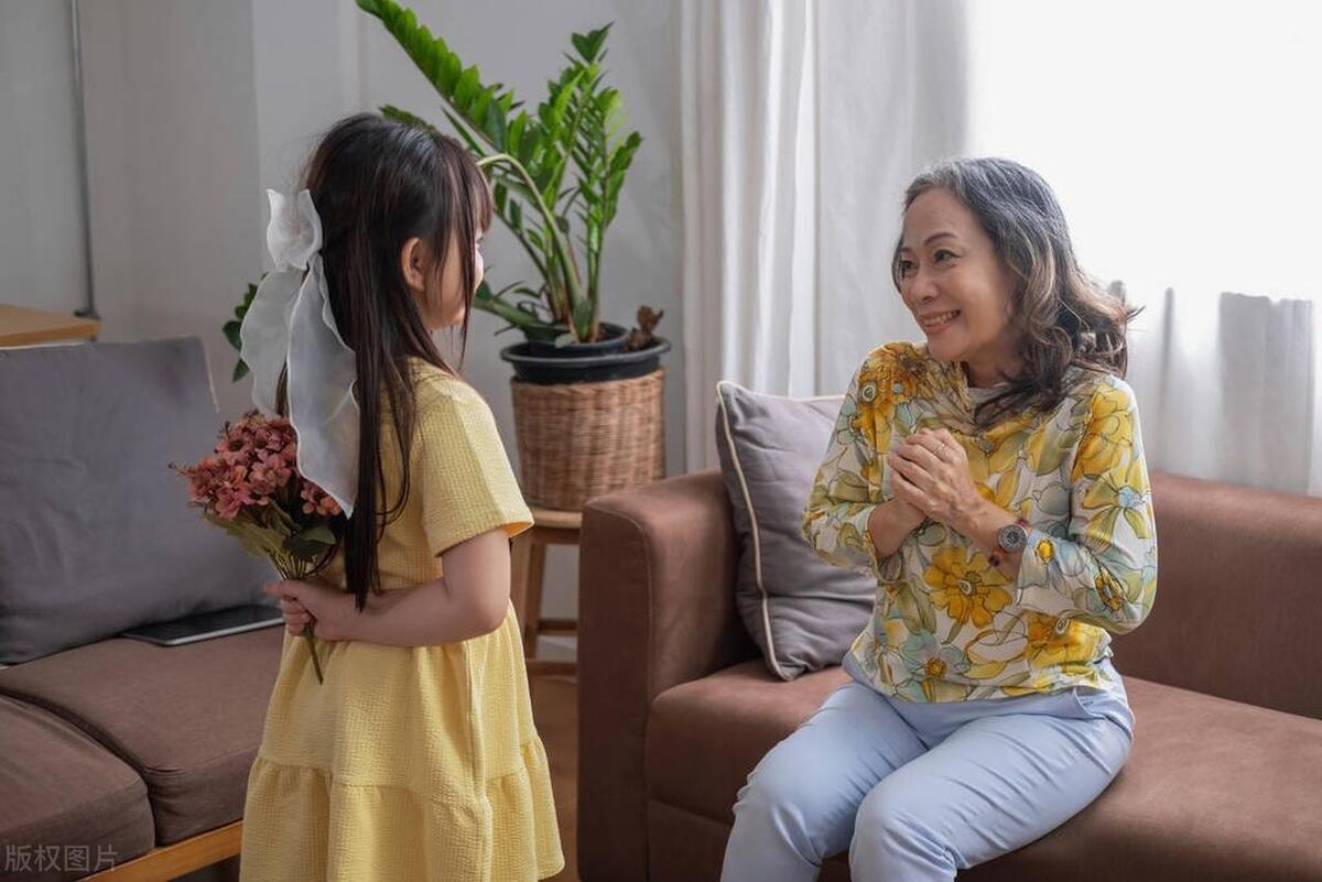 5岁小女孩胆小什么都怕,5岁小女孩胆小怕生怎么办