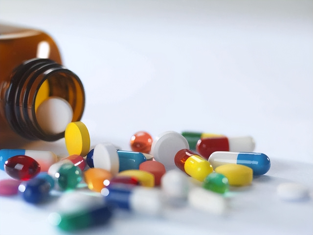 阿莫西林都治疗哪些炎症,阿莫西林有什么注意事项吗