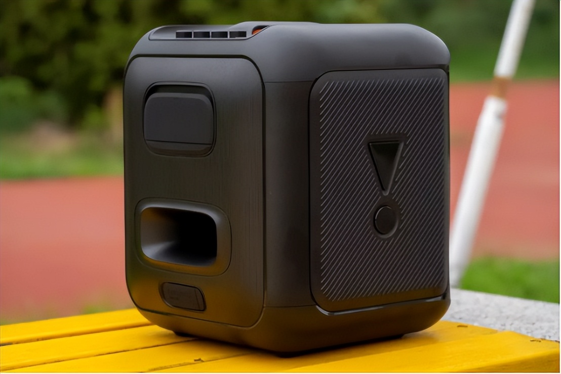 100w小钢炮灯光效果视频,100w小钢炮光束灯效果