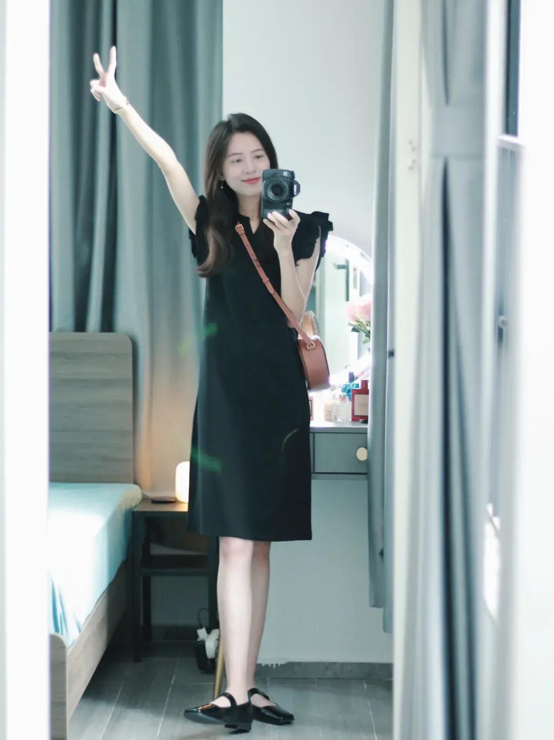 “裙子”这么穿真惊艳！不上膝、不花哨、要收腰，高级优雅又减龄