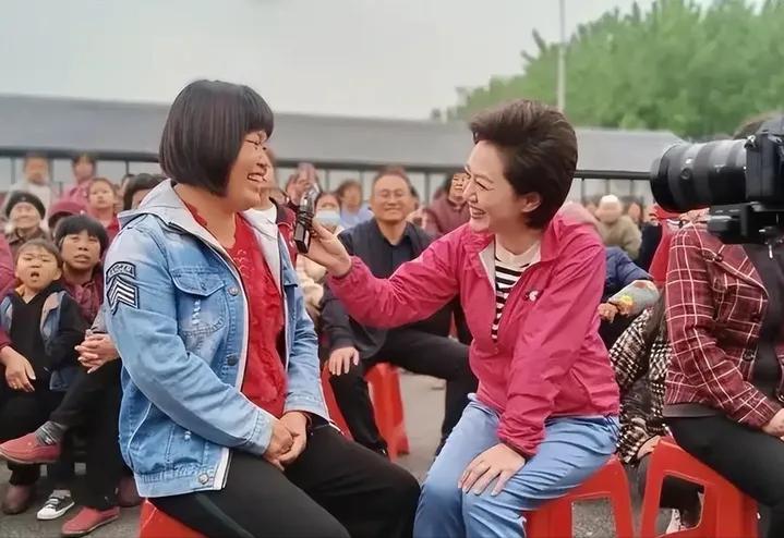 央视新闻海霞去哪儿了,央视新闻海霞近况