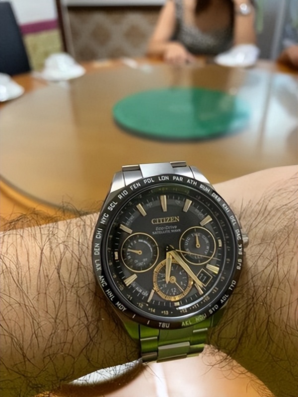 西铁城男表光动能哪款好,西铁城citizen光动能女表ex1480