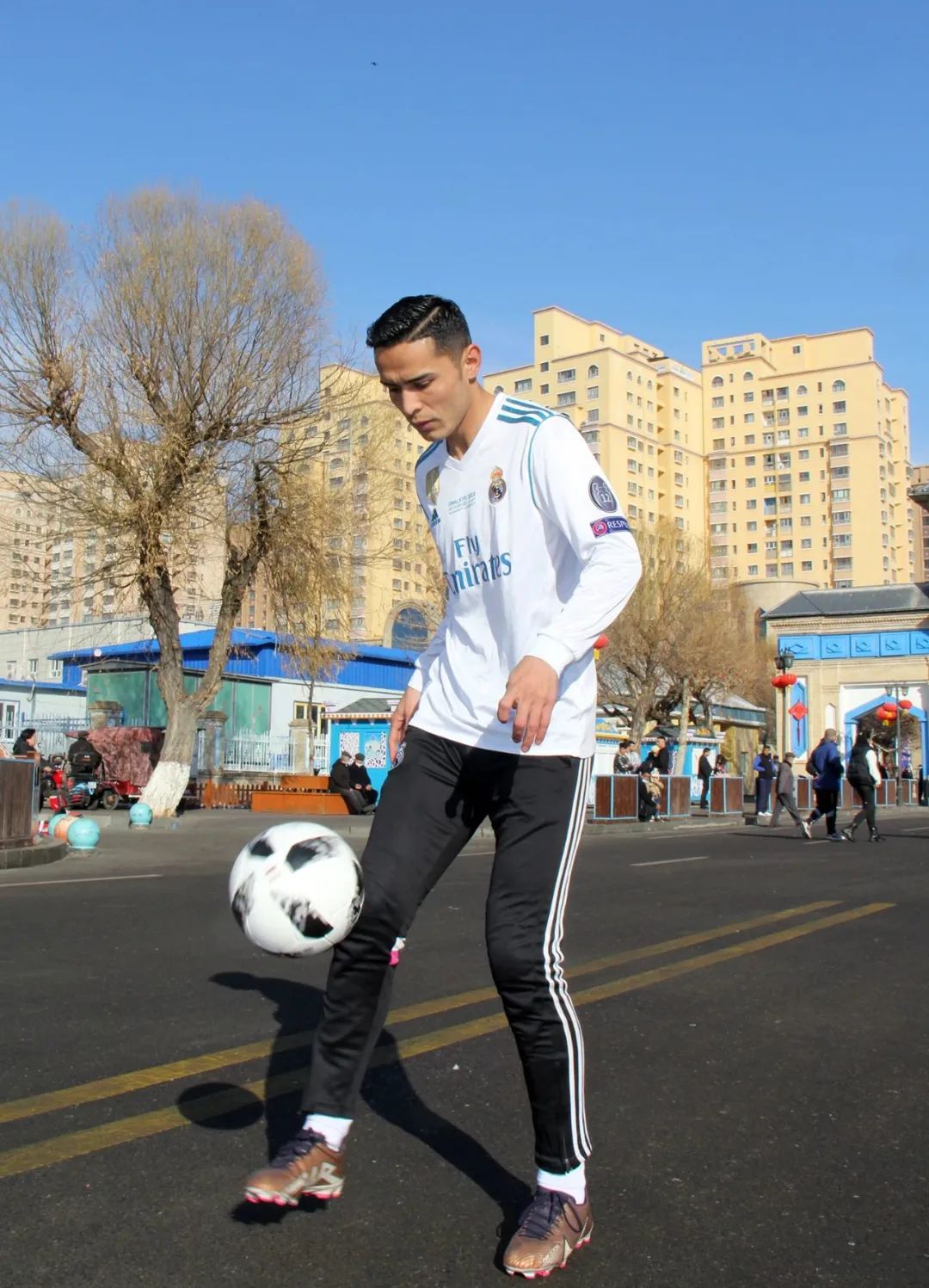 神似c罗的人,像c罗的伊犁小伙