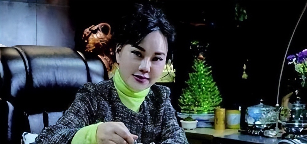 杭州富婆朱丽丽的抖音,浙江亿万富婆朱丽丽