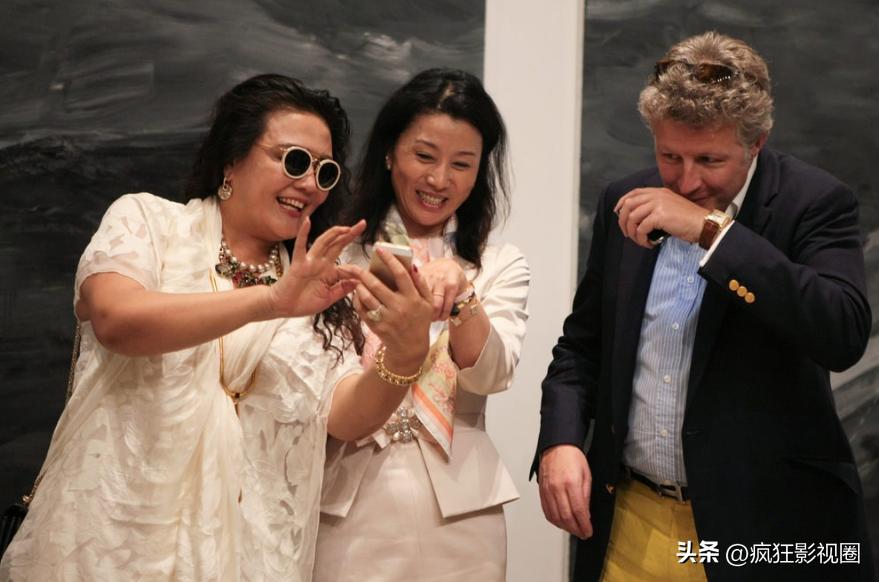 吃软饭、出轨、三人行！父母却一直纵容，这5位男星真是一言难尽