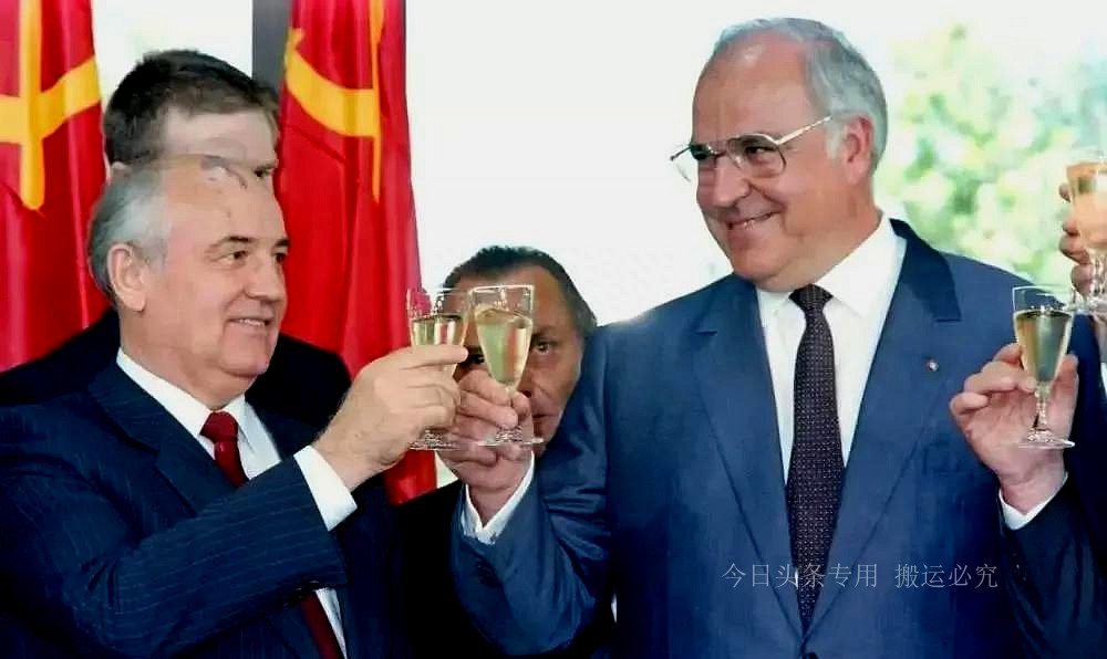 130亿美元,两德统一后东德现状