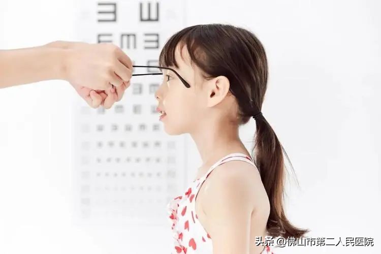 戴眼镜的博导上太空了！近视也可以实现航天梦了吗？