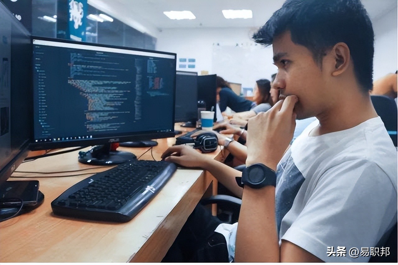 程序员收入是从什么时候变高的,程序员一年收入大概有多少