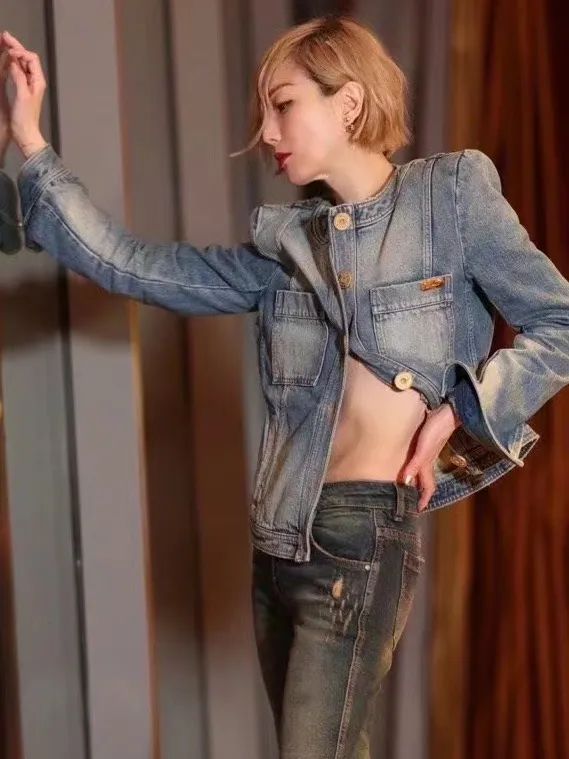 百变大咖秀郑秀文,百变天后郑秀文的虐恋情史