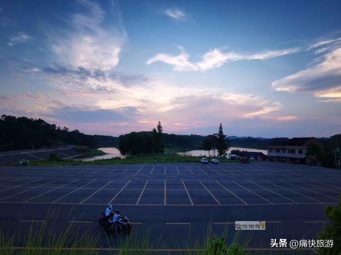 自贡看日落的好地方,自贡夜景打卡景点