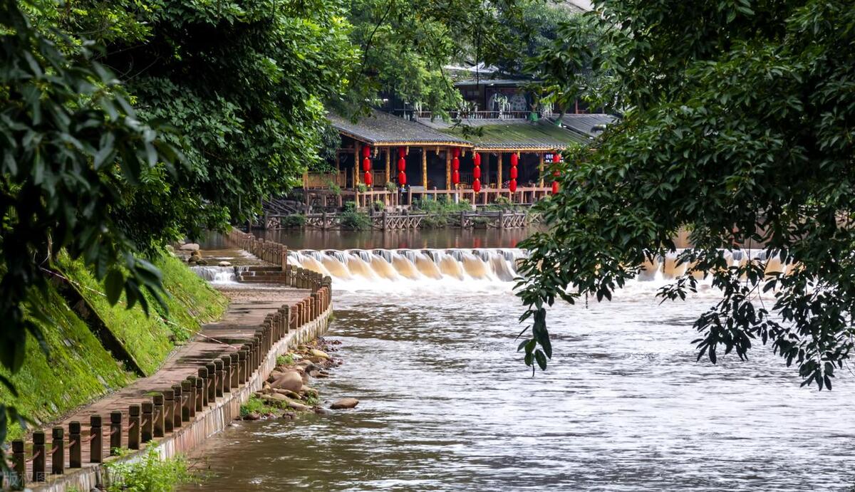 夏天最好的十大避暑城市,最适合夏天去的古镇