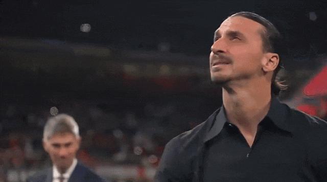 超巨退役现场,足坛超巨退役现场