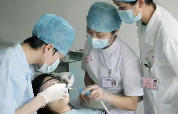 适合女生学的专业,适合女生学的专业专科工资高