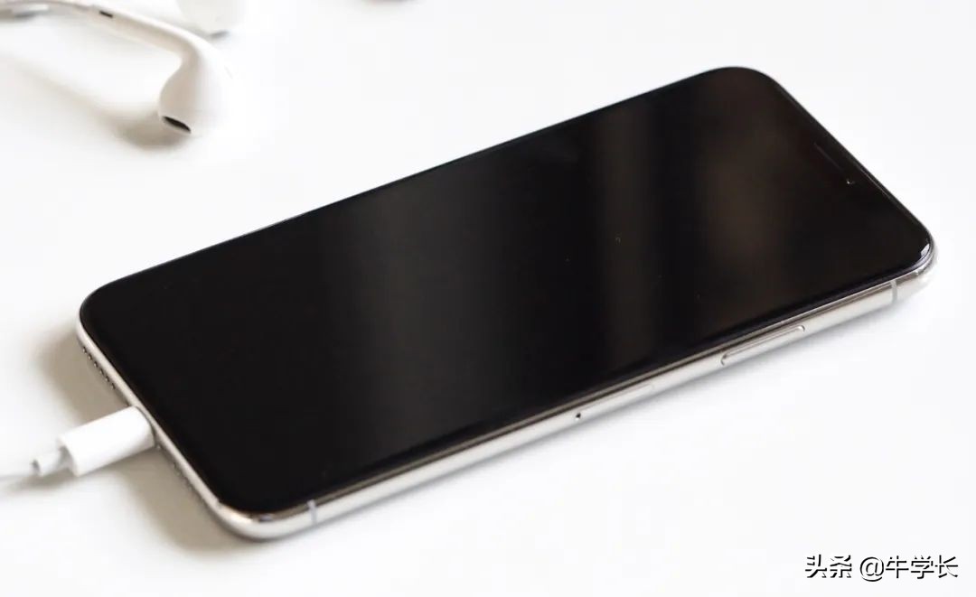苹果xr黑屏死机是什么原因,苹果xr升级15.4后黑屏重启